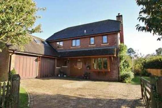 4 bedroom Detached f...